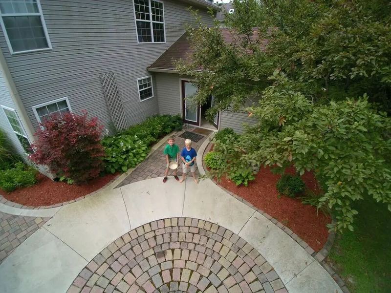 Concrete contractors job near Monticello, IL